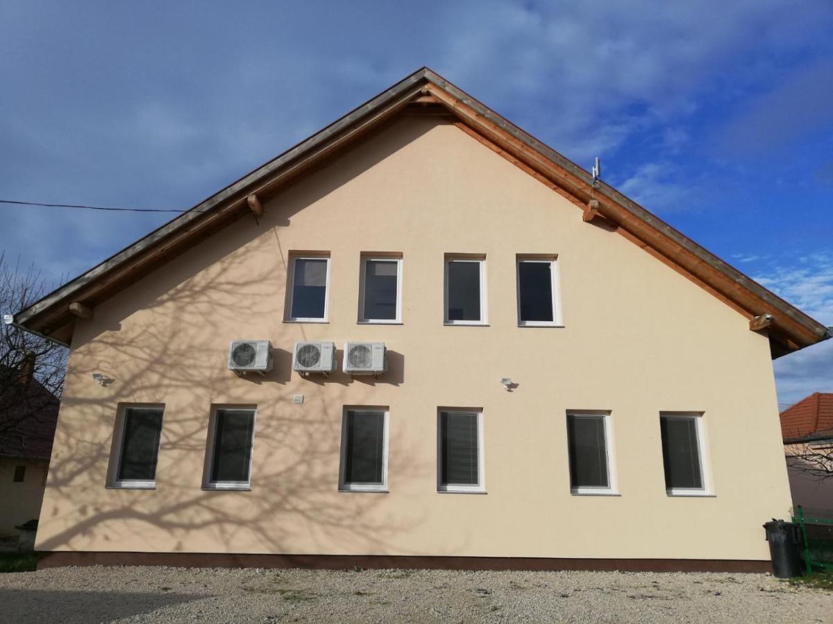 TormafoldeMura Regnum Panzio住宿加早餐旅馆 外观 照片
